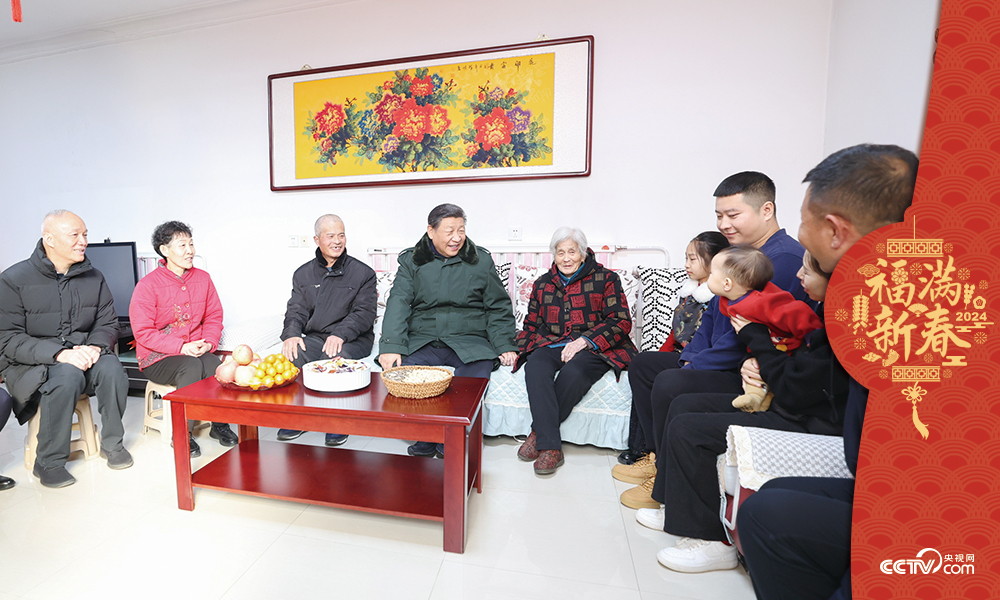 2024年2月1日，習(xí)近平總書記來到天津市西青區(qū)辛口鎮(zhèn)第六埠村，實(shí)地了解去年洪澇災(zāi)害后當(dāng)?shù)剞r(nóng)業(yè)生產(chǎn)恢復(fù)等情況，看望受災(zāi)群眾。