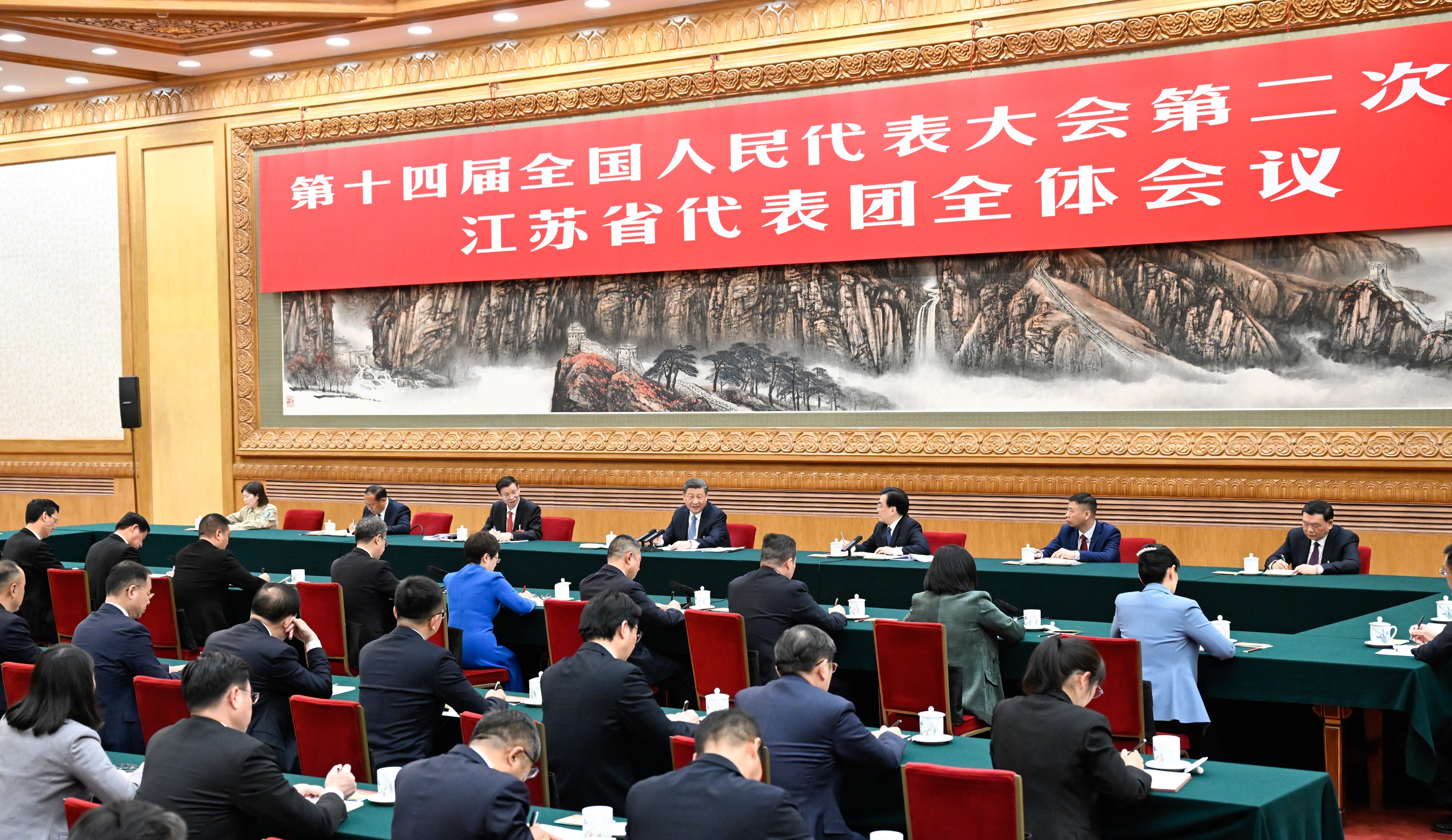 一見·發(fā)展新質(zhì)生產(chǎn)力，總書記為何強(qiáng)調(diào)“因地制宜”