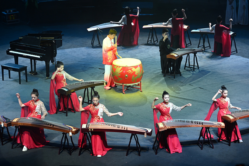 2024年1月21日，廣州，“第二屆粵港澳大灣區(qū)青少年音樂周”頒獎典禮在融創(chuàng)廣州大劇院舉行。