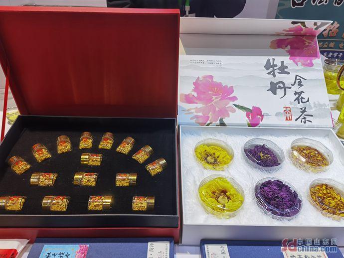 好客山東 好品山東|菏澤牡丹鮮花餅：香飄推介會(huì) 勾起家鄉(xiāng)記憶