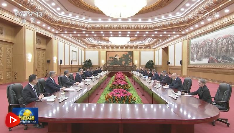 習(xí)近平會(huì)見俄羅斯統(tǒng)一俄羅斯黨主席梅德韋杰夫
