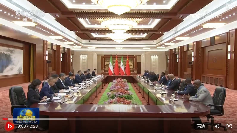 習近平會見赤道幾內(nèi)亞總統(tǒng)奧比昂