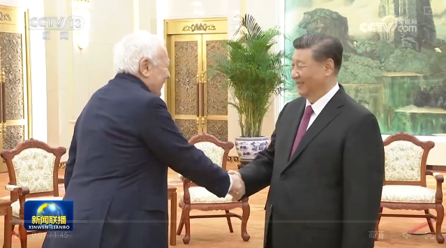 習(xí)近平會(huì)見法國梅里?；饡?huì)主席梅里埃夫婦