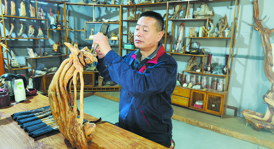 根雕上“琢”出精美“絲綢之路”