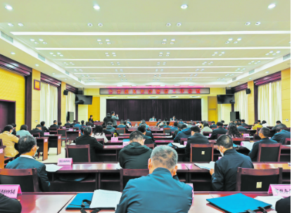 黨旗飄揚萬象新