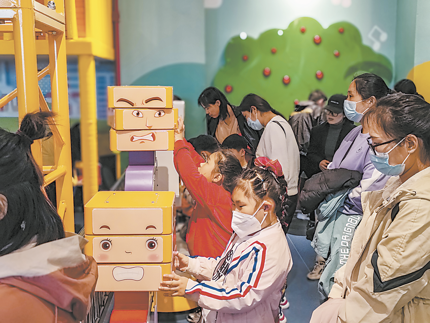 逛展探館品書香