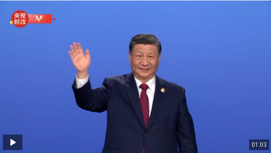 全場沸騰！習近平向中國體育代表團揮手致意
