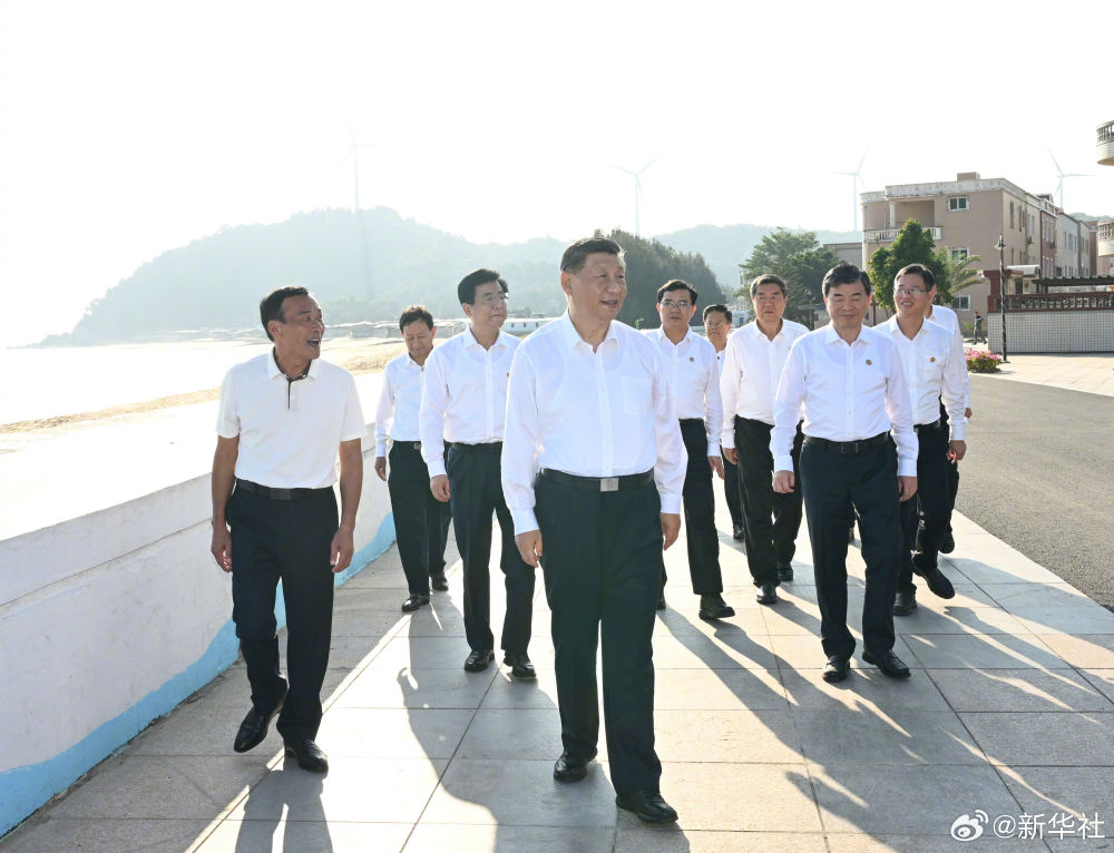 習(xí)近平：新時(shí)代新征程農(nóng)村一定會(huì)有更加光明的前景，農(nóng)民會(huì)有更加火熱的生活