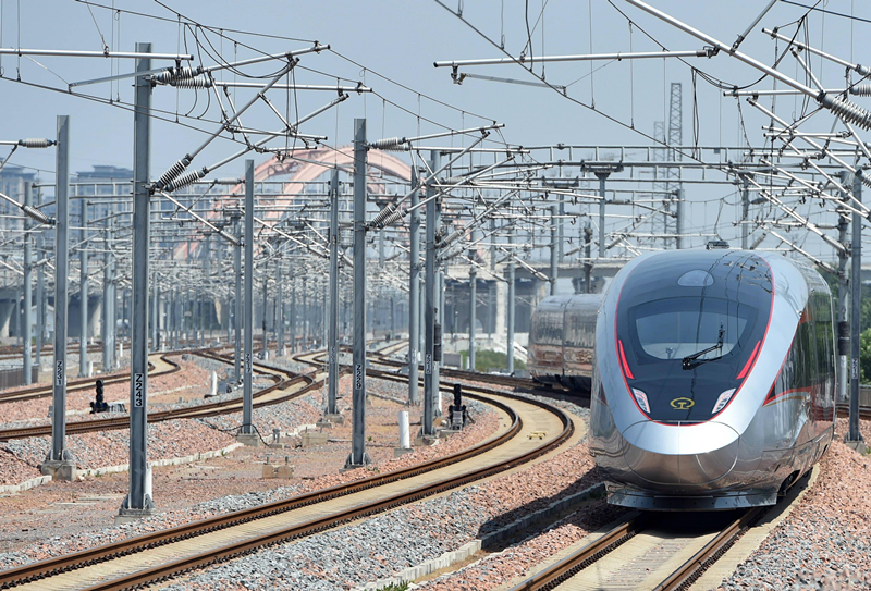 2022年6月20日，濟(jì)鄭高鐵鄭州首發(fā)G9206次列車駛出鄭州東站。