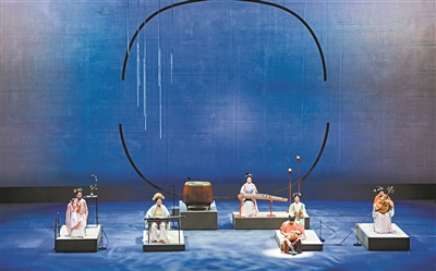 元宵舞臺(tái) 國(guó)潮古風(fēng)詩(shī)意濃
