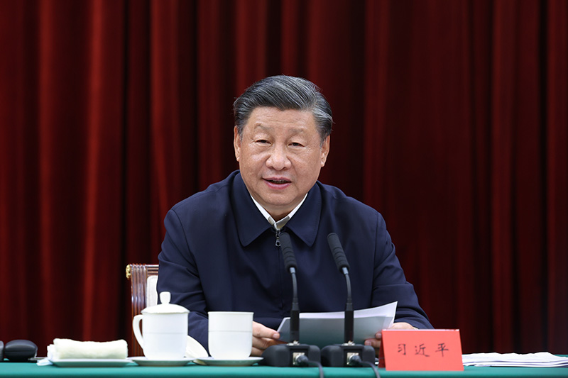 2023年10月12日下午，中共中央總書記、國家主席、中央軍委主席習近平在江西省南昌市主持召開進一步推動長江經(jīng)濟帶高質(zhì)量發(fā)展座談會并發(fā)表重要講話。新華社記者 鞠鵬 攝