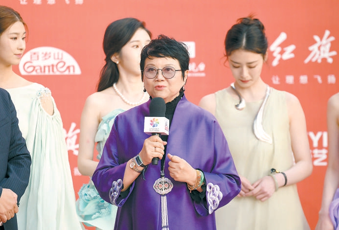 胡玫首次帶著新作參加北影節(jié)：我想把紅樓文化傳播到全世界