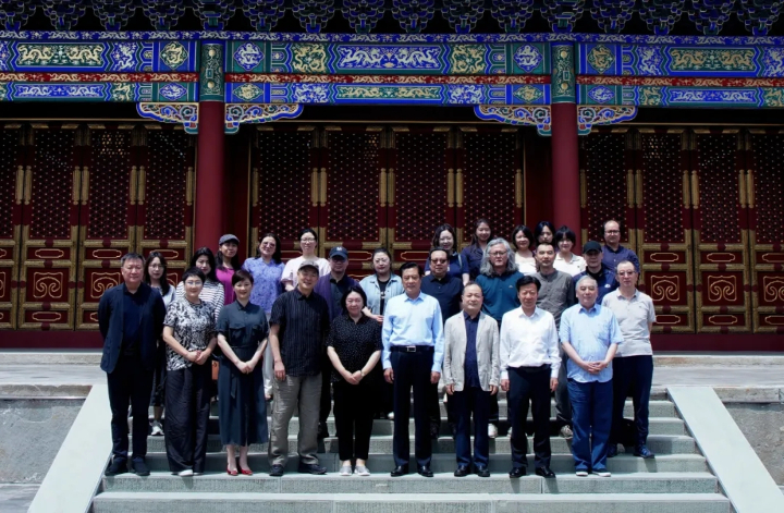 中國(guó)式演劇觀的探索與實(shí)踐——《蘇堤春曉》專家研討會(huì)成功召開(kāi)