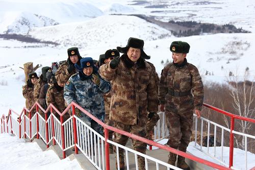 學(xué)習(xí)·故事丨頂著凜冽寒風(fēng)，習(xí)主席和哨兵們一起執(zhí)勤站崗