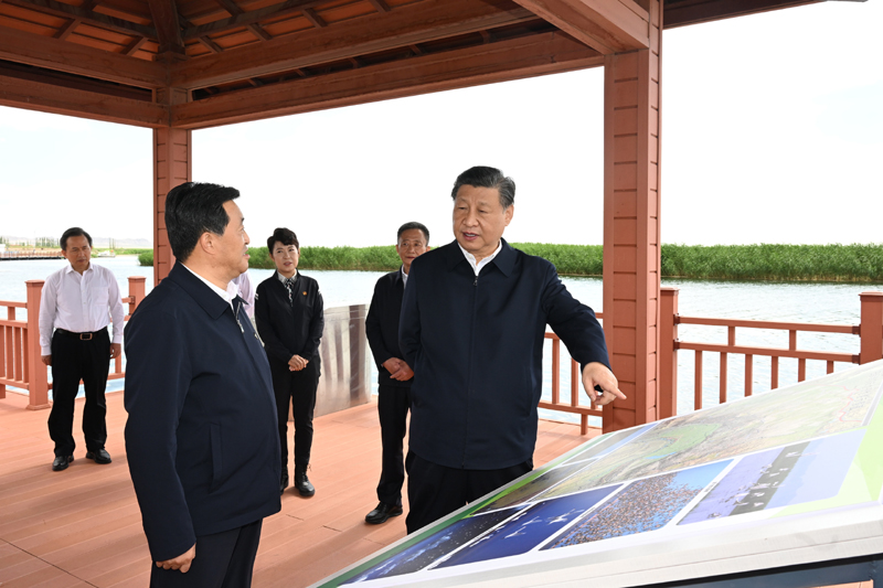 2023年6月5日，習(xí)近平總書記在內(nèi)蒙古自治區(qū)巴彥淖爾市烏梁素?？疾臁? style=