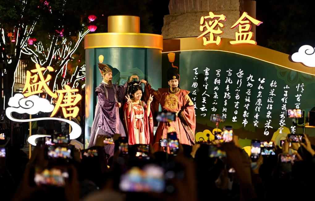 傳統(tǒng)與現(xiàn)代交織：2023年中國文化增亮世界