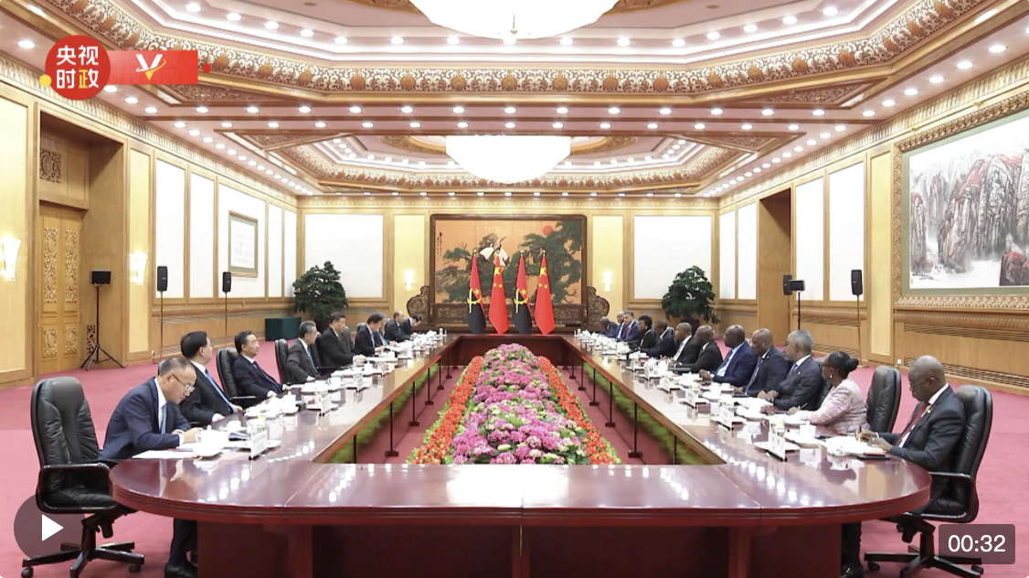 習近平：將中安關(guān)系提升為全面戰(zhàn)略合作伙伴關(guān)系