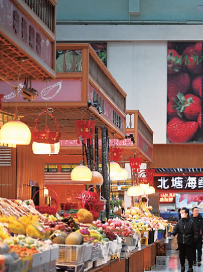 不僅能買菜買肉，還能喝咖啡、逛展覽——年輕人為啥紛紛打卡菜市場？