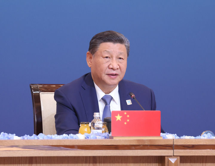 習(xí)近平出席“上海合作組織 ”阿斯塔納峰會(huì)并發(fā)表重要講話