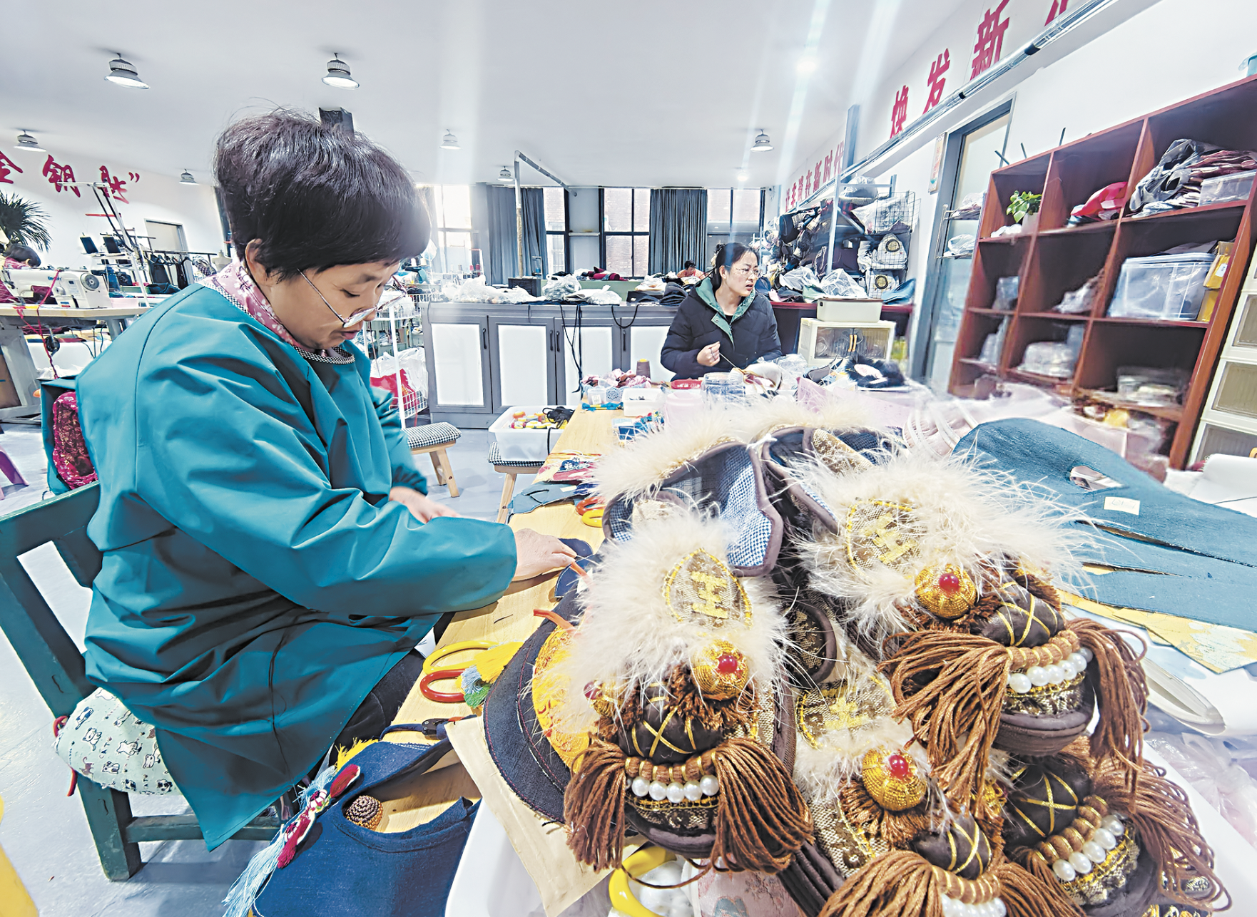 指尖非遺“針”功夫  繡出年味和新味