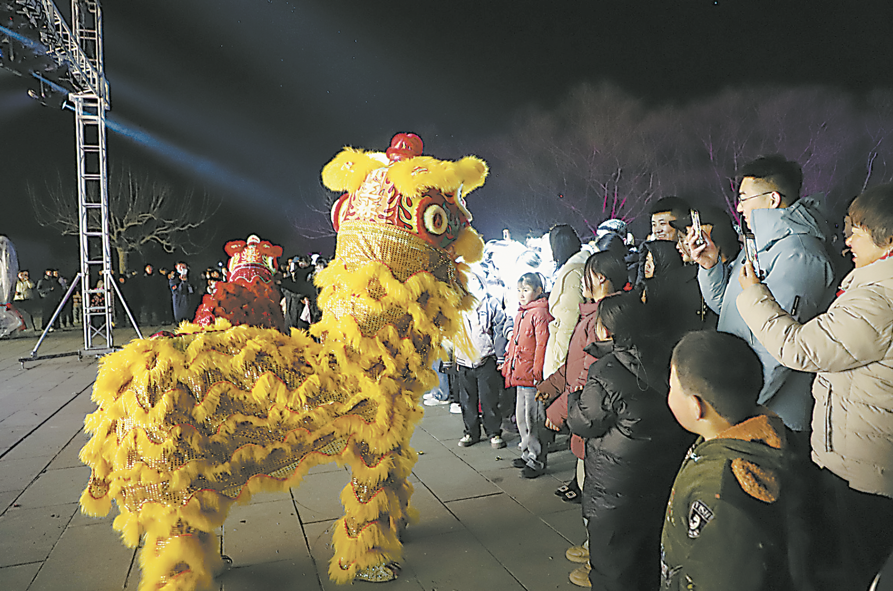 鄄城孫臏旅游城里年味十足