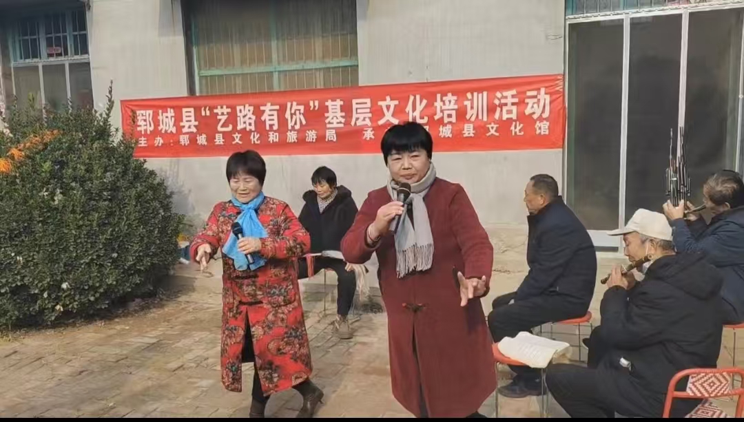 播撒文化種子 點(diǎn)亮精神之塔—黃集鎮(zhèn)開展“藝路有你”文化培訓(xùn)活動(dòng)