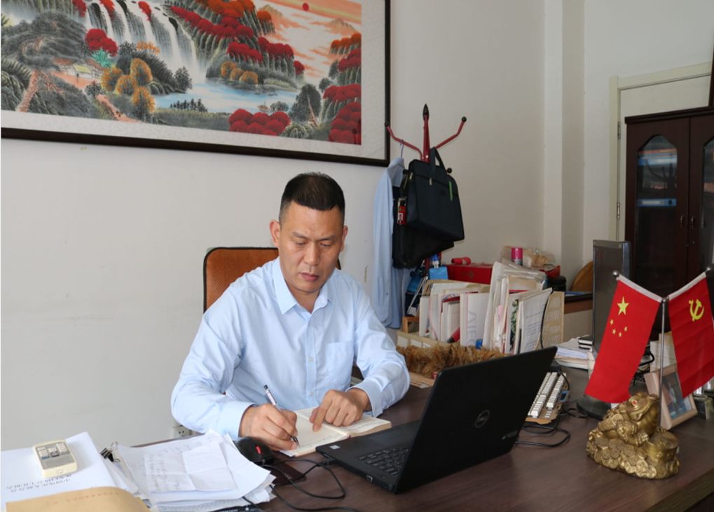 錢廣強：幫扶殘疾人架起“致富橋”