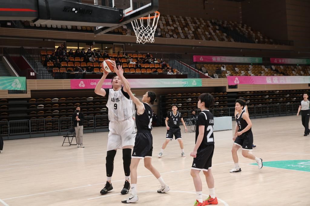 山東、陜西隊攜手挺進(jìn)十五運(yùn)會女籃U18組正賽