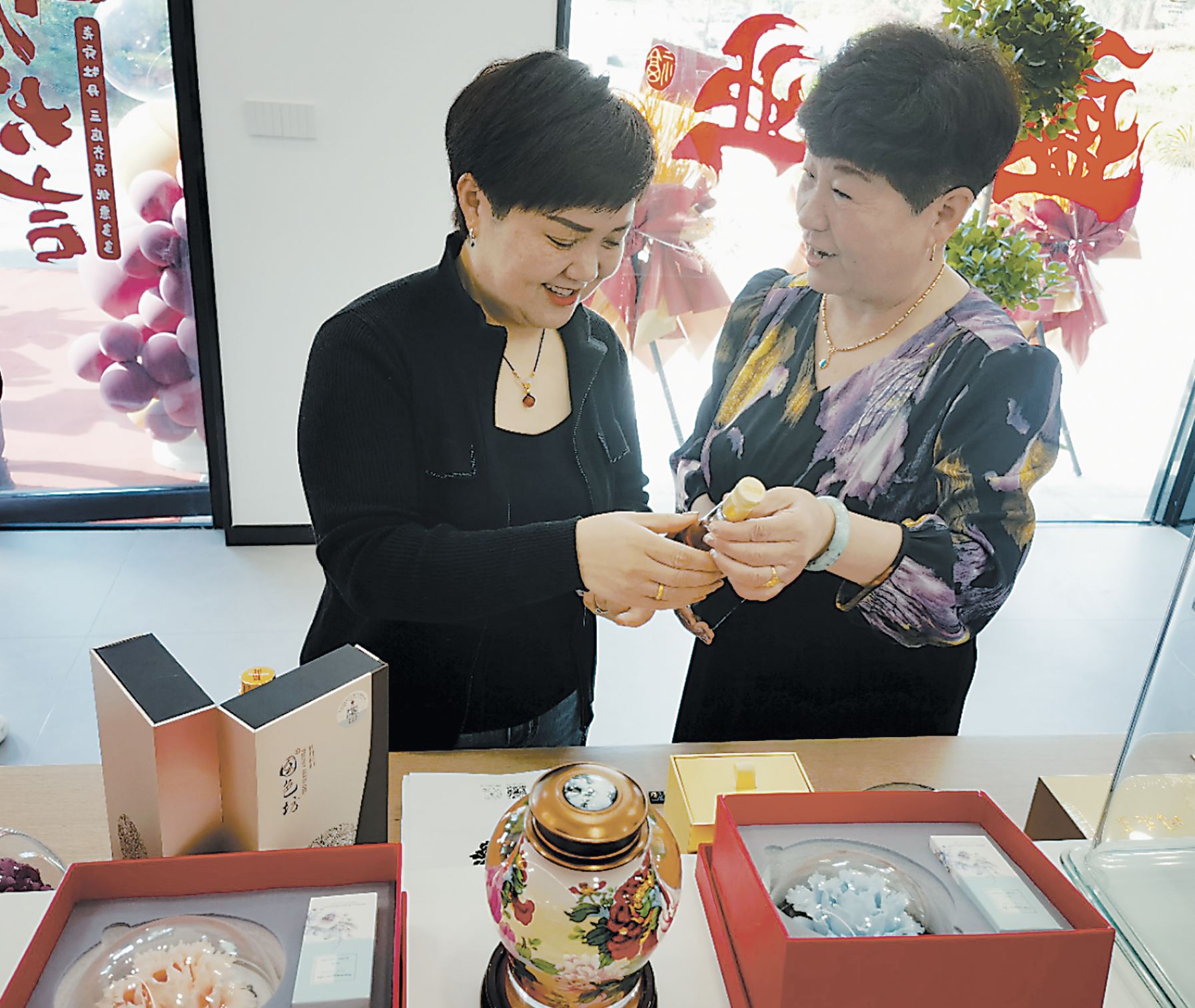堯舜牡丹七店同時(shí)開業(yè)
