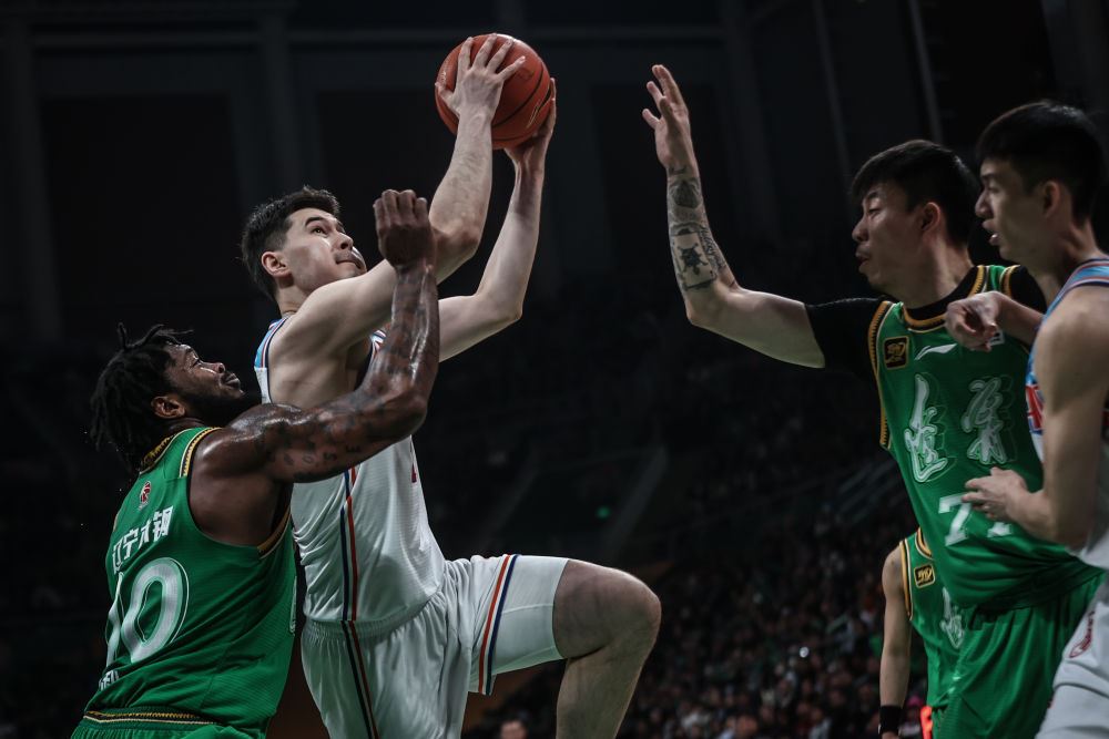 CBA綜合：遼寧加時險勝新疆 廣廈勝青島占得先機(jī)