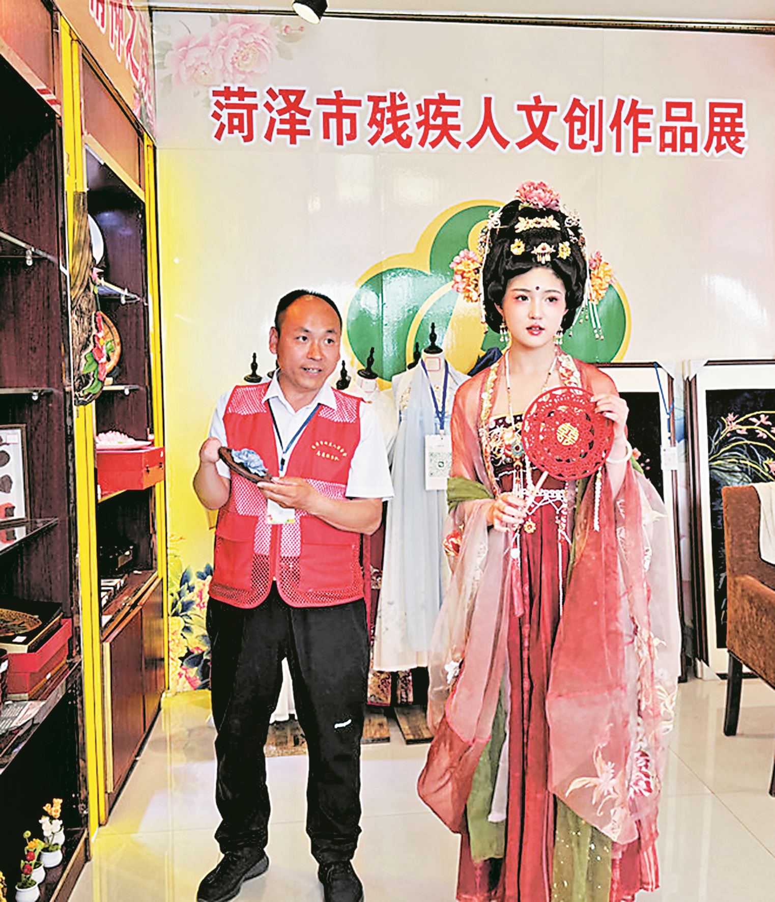 文創(chuàng)作品展受青睞